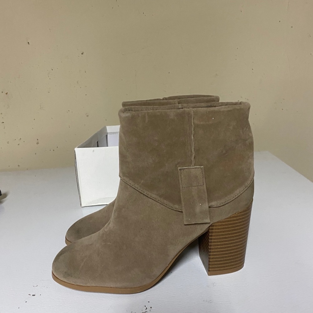 Fold Over Booties - Picture 4 of 5